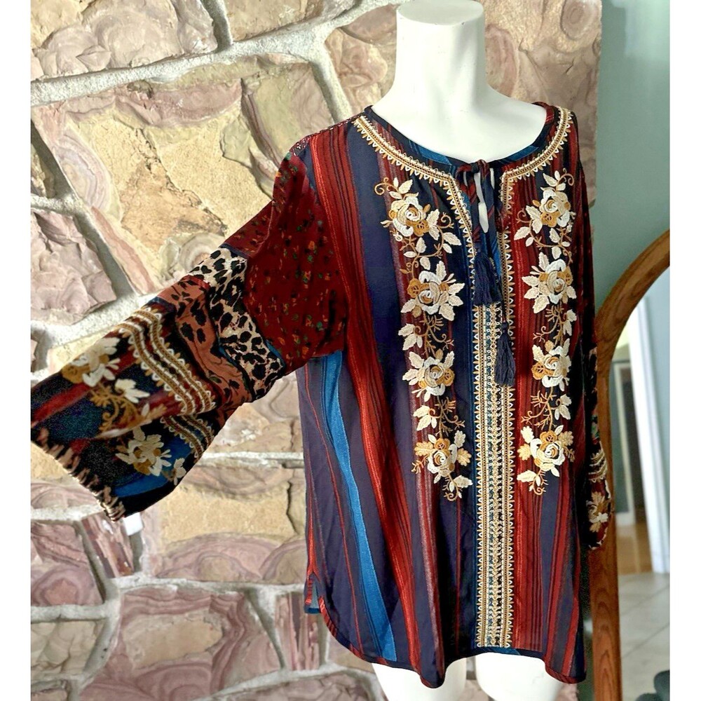 John Mark M Boho Floral Embroidered Henley Tunic Blouse Top Red & Rust EUC